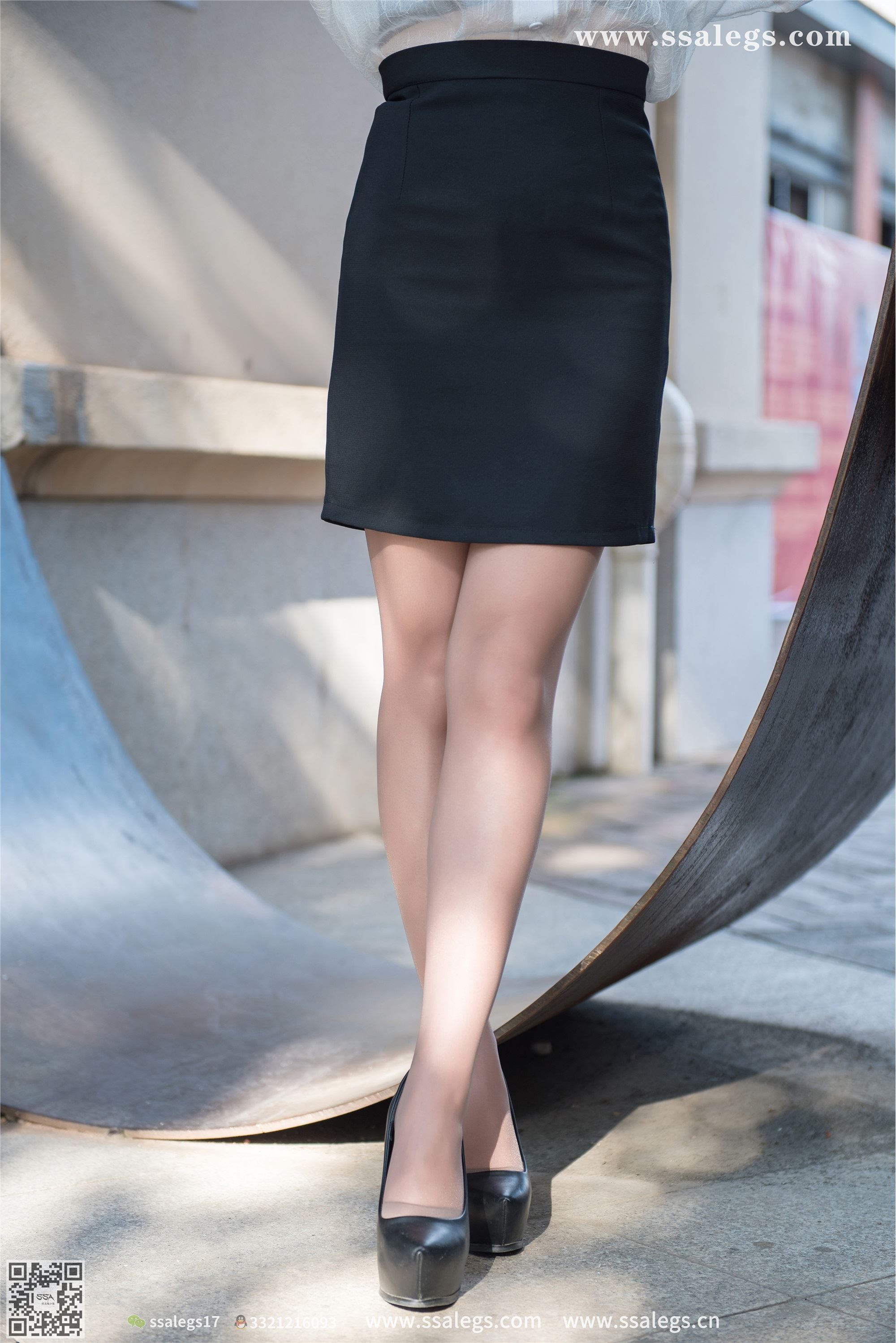 SSA丝社 NO.021 混血美女芷沫浪漫咖啡色丝袜街拍